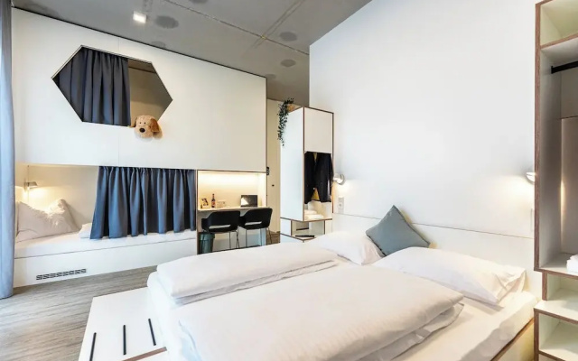Motel Schlafraum Weng - Dein smartes Hotel