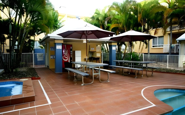 Bay Lodge Apartments