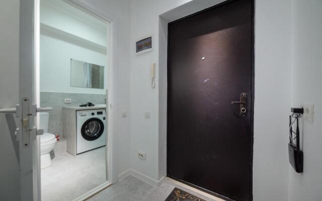 super cozy studio near the lake