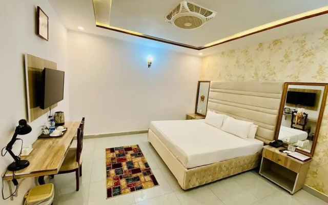 Neshaz Hotel