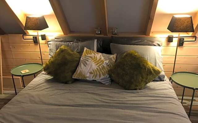 T’ Hogeland Ainrom