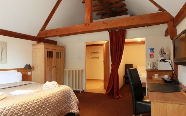 Tonge Barn