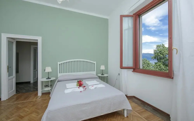 Residenza Oleandro Lake View Luino Center