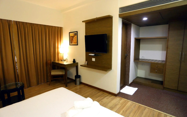 OYO Premium Vastrapur Lake