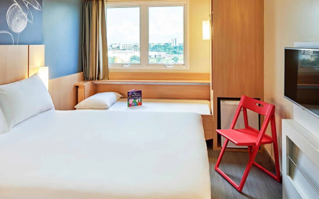ibis Rio Branco