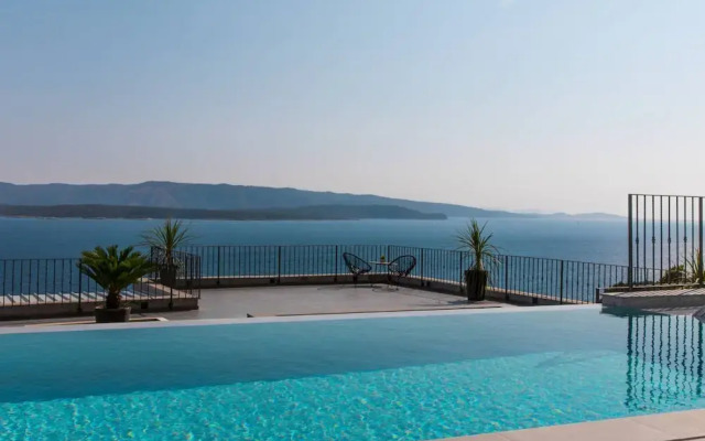 Spectacular Bol Island Sea View Villa With Pool