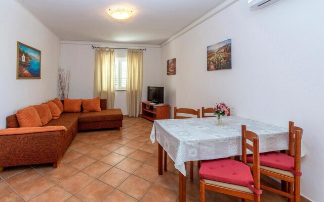 Awesome Apartment in Labin With 1 Bedrooms and Wifi