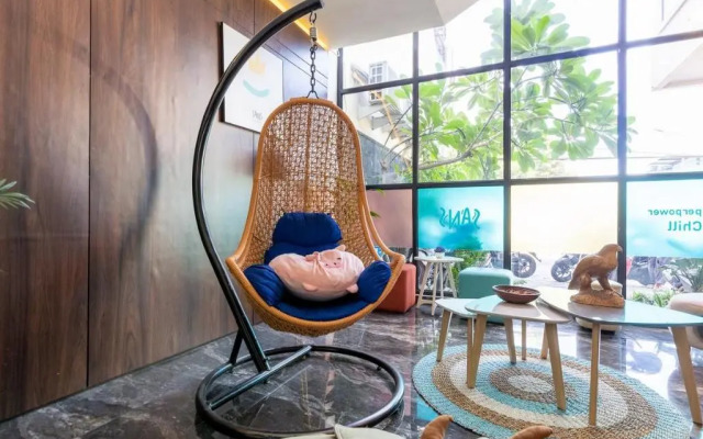 Sans Hotel Box Mansion Surabaya