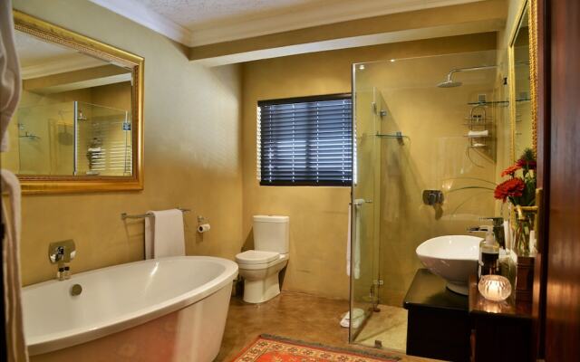 Wings and Water Guest Villa - Adults Only