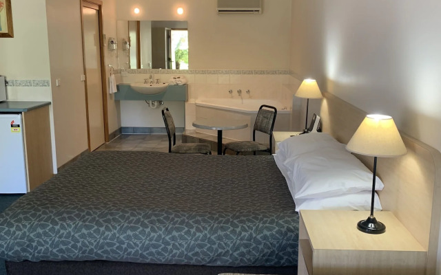 Arthur Phillip Motor Inn