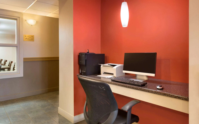 Travelodge by Wyndham Kindersley