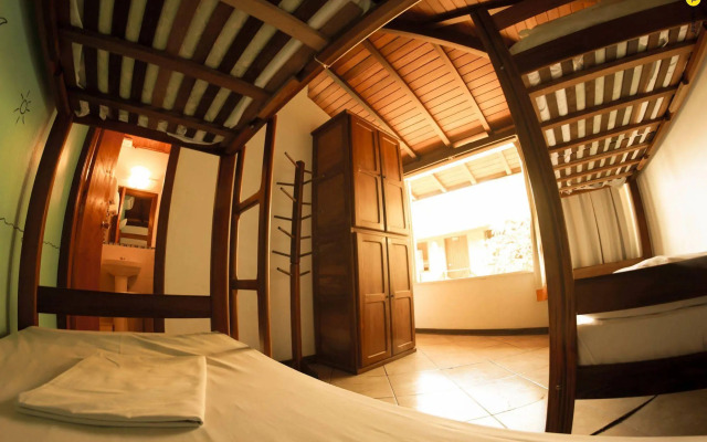 Bamboo Búzios Hostel