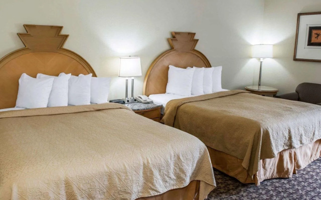 Baymont by Wyndham Greenfield