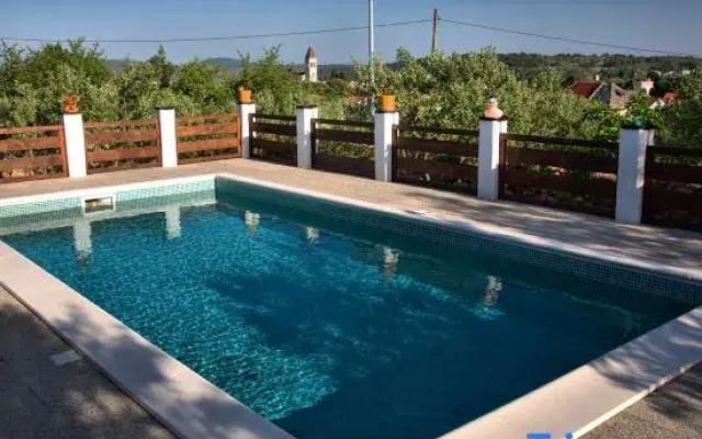 Lavender - Pool, Jacuzzi - Tvrdic Honey Farm