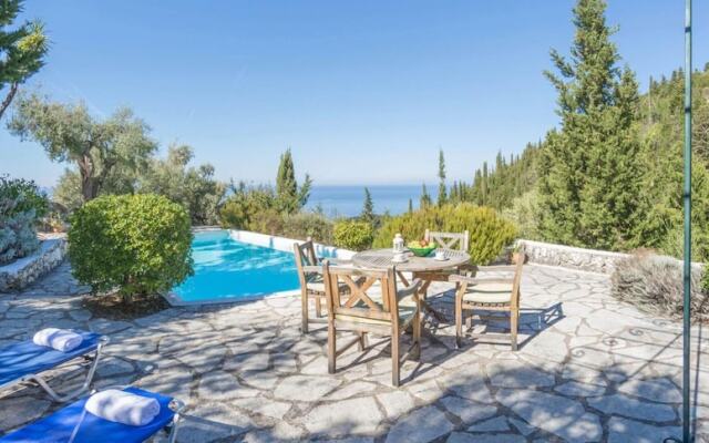 Villa Thalia - Agios Nikitas Villas