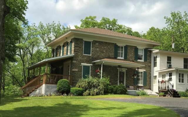 Country Comforts Bed and Breakfast