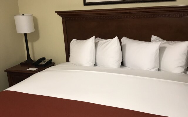 Country Inn & Suites by Radisson, Fort Worth, TX