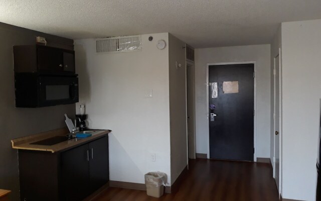 Studio 6 Tulsa Fairgrounds