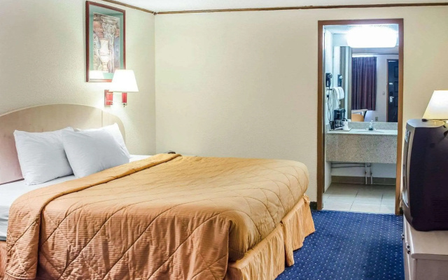 Отель Rodeway Inn Carlisle North