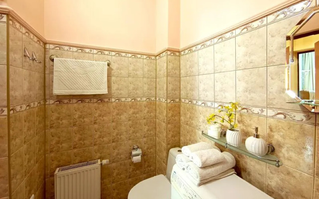 Оригами  на ул. Ленинградская, д. 2