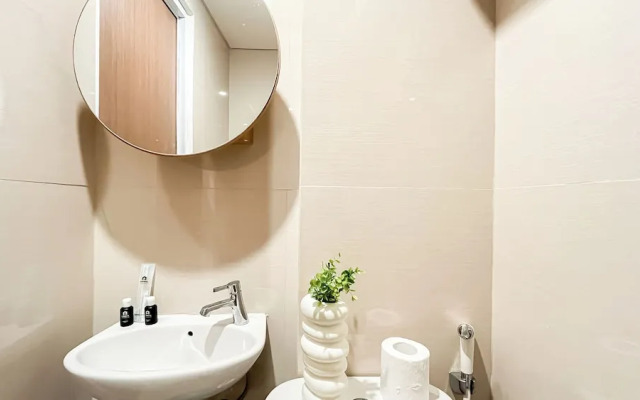 Quiet And Strategic Studio Loft At Apple 1 Condovilla Apartment