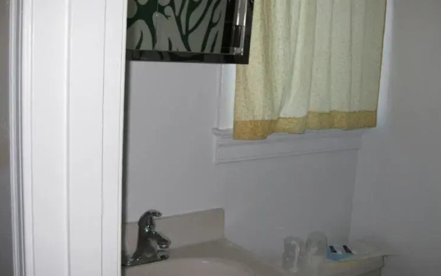 Economy Inn