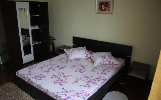 Modern studio, city center