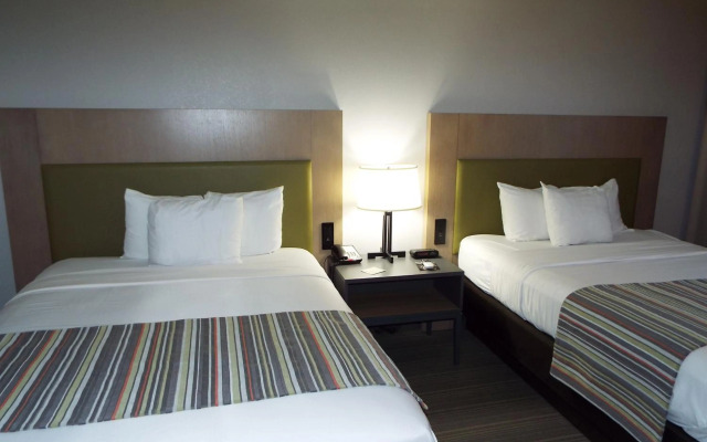 Country Inn & Suites by Radisson, McDonough, GA