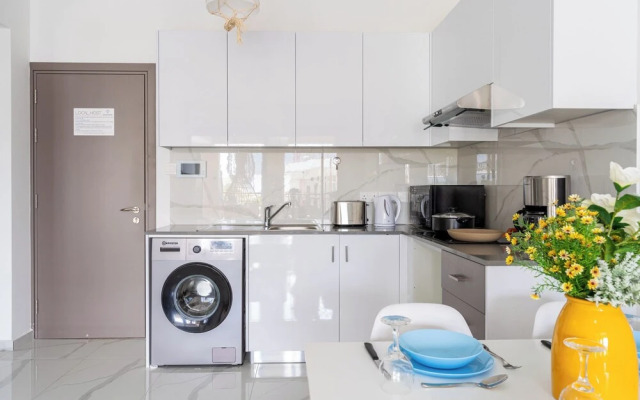 Infinity 1-Bedroom Apartment in Larnaca