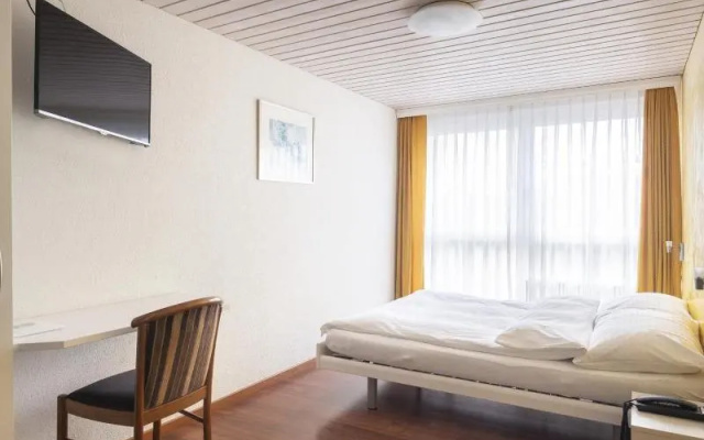 Hotel Bahnhof – Guest Rooms – Zollikofen