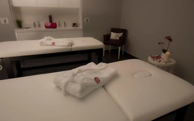 Primavera Perfume Hotel