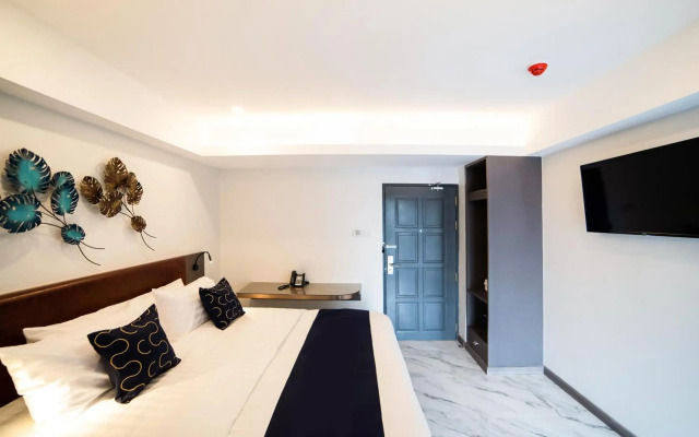 Atrium Boutique Hotel