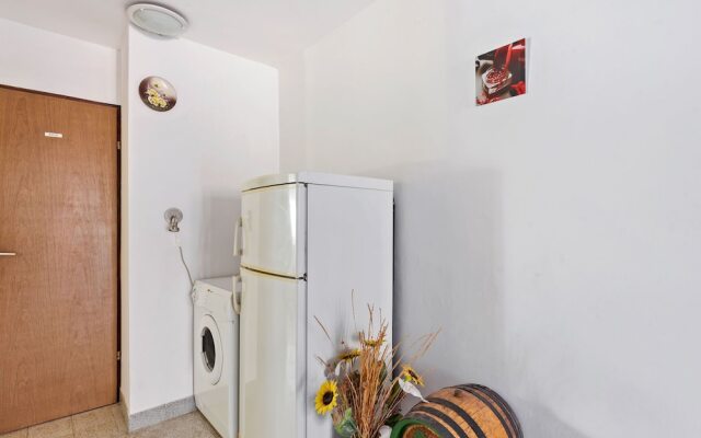 Traditional Apartment in Zadar With Garden