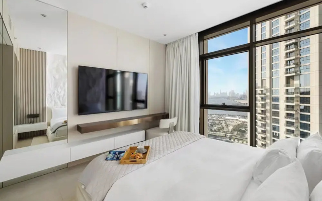 Serene 1BR Escape with Burj Khalifa View