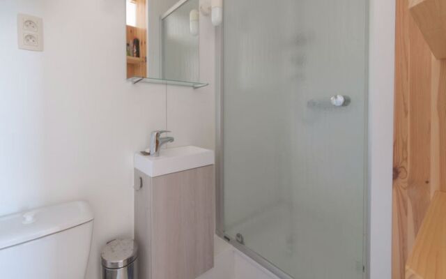 House Mimosa De Haan