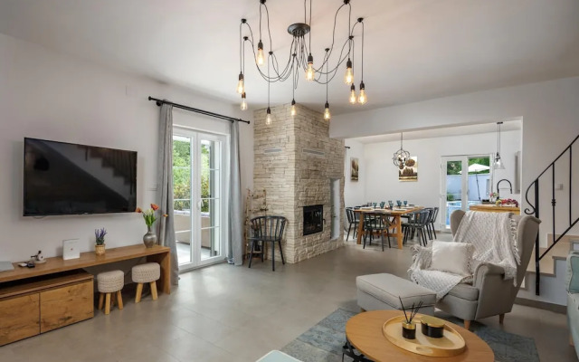 Nature Villa Frangipane With Pool