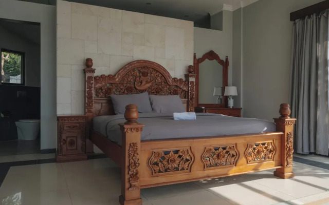 Blue Marlin 6-BR Villa Singaraja Bali