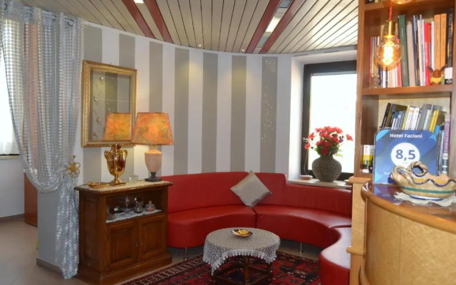 Hotel Facioni