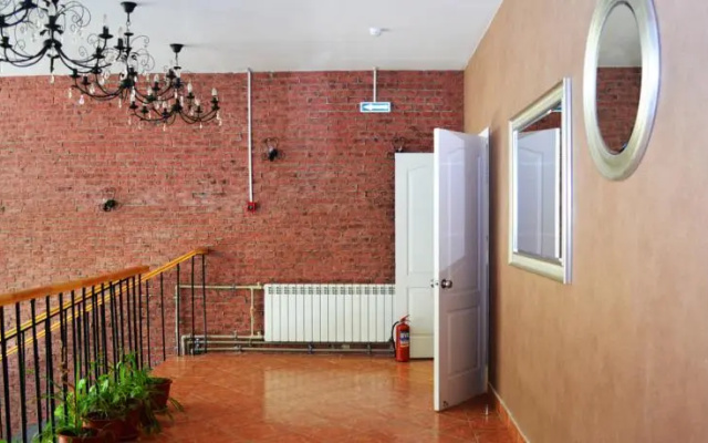 Zagorodnyj Otel' Serebro