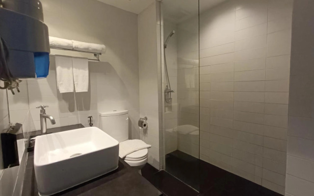 Bangkok Inter Place Hotel