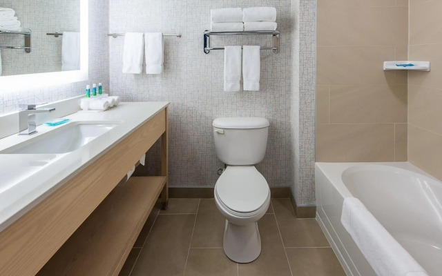 Holiday Inn Express & Suites Halifax - Bedford by IHG