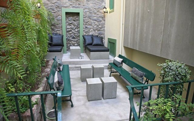 29 Madeira Hostel