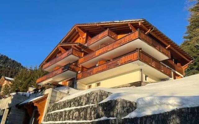 Apartment with stunning view!