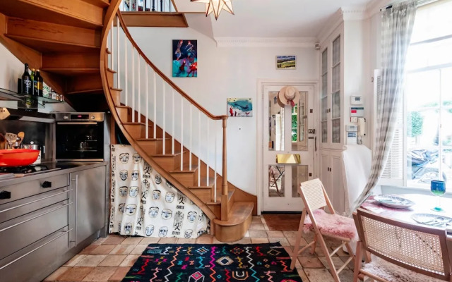 The Kensington Gatehouse - by Out of Office Lifestyle