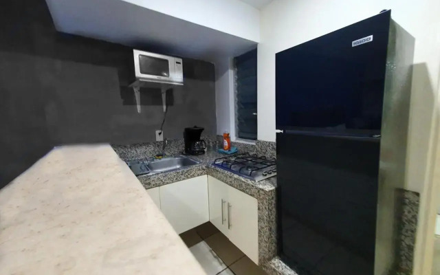 Super Suite con baño y cocina excelente ubicación