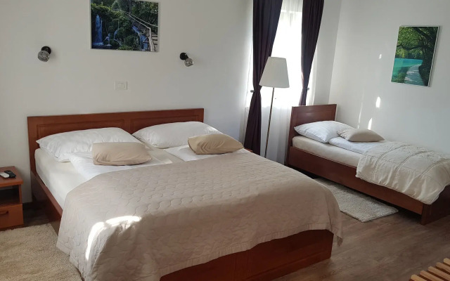 Plitvice Lakes Villa Mija