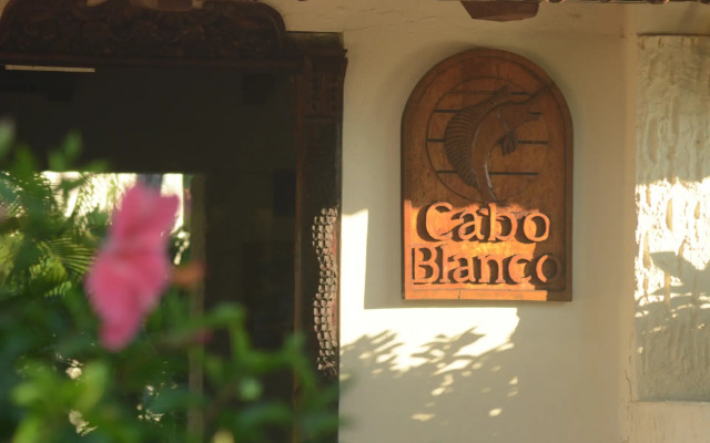 Cabo Blanco Hotel & Marina