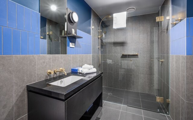 Oros Hotel and Apartments