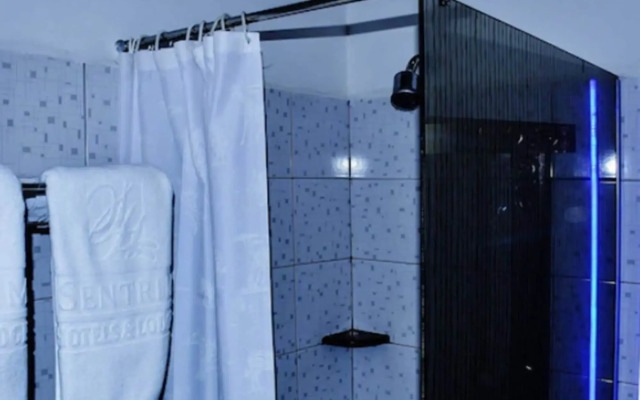 Sentrim Castle Royal Hotel