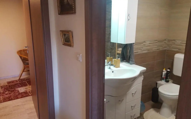 Gyöngyvirág Apartman